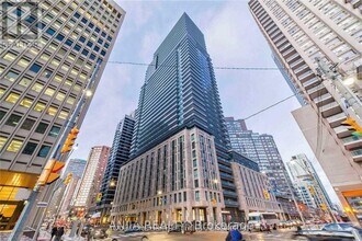 Building Photo - 955 Bay St.