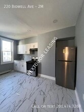 Building Photo - 220 Bidwell Ave