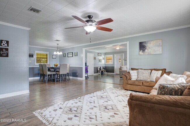 Foto del edificio - 1112 Ridge Rd