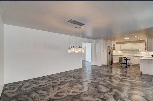 Foto del edificio - 8144 E.Fairmount