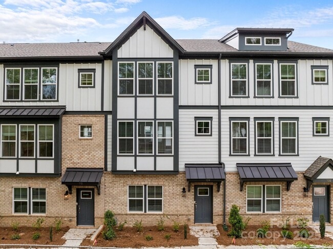 Building Photo - 109 Goodson Pl