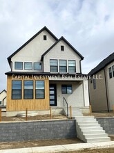 Building Photo - 11541 Engelmann Dr