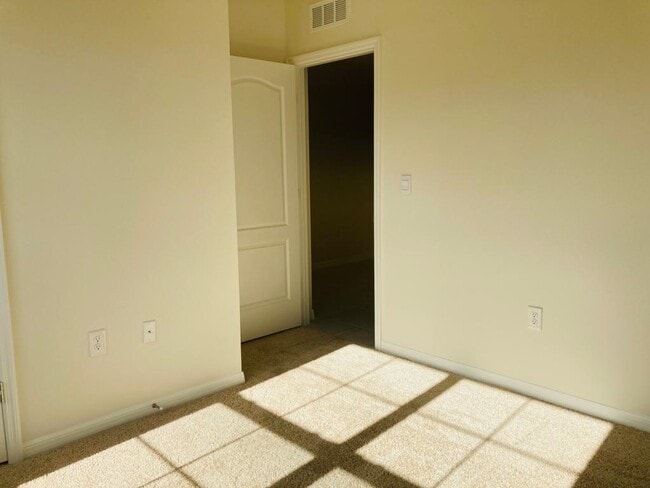 Foto del edificio - 2775 SUNNYVALE St