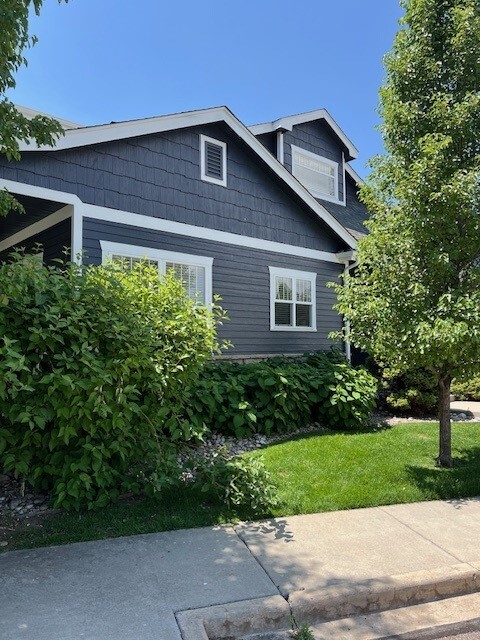 Building Photo - 1519 Waterfront Dr