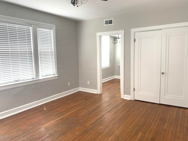 Building Photo - 1506 Stockton St
