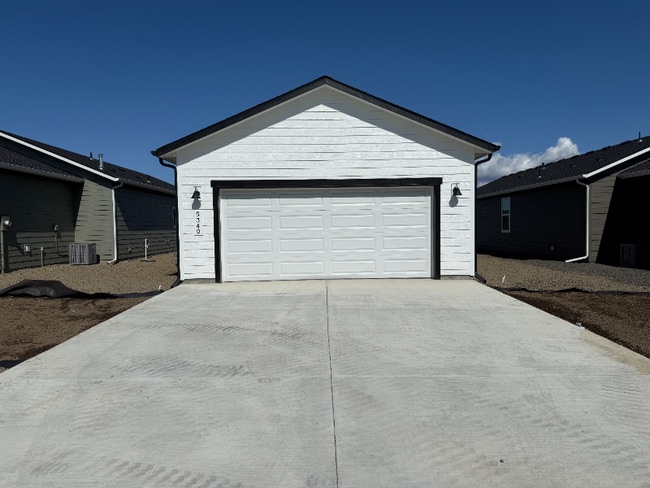 Building Photo - 5340 E Norma Ave