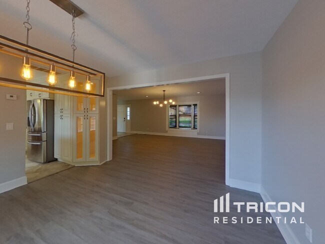 Foto del edificio - 8637 Leighton Dr