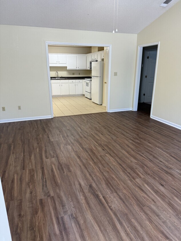 Foto del edificio - 3821 Dominion Ct