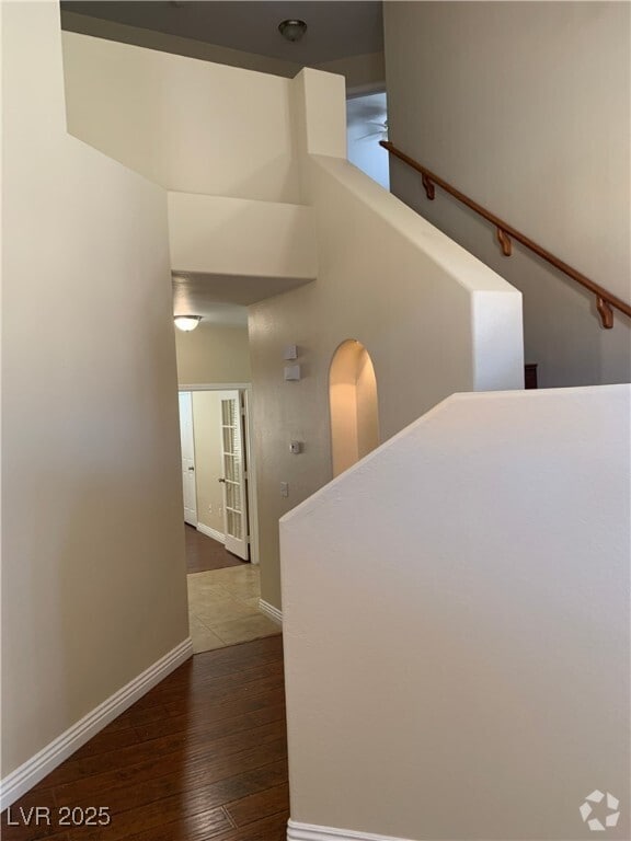 Building Photo - 8441 Bay Point Dr
