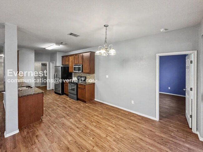 Foto del edificio - 188 Oxford Dr