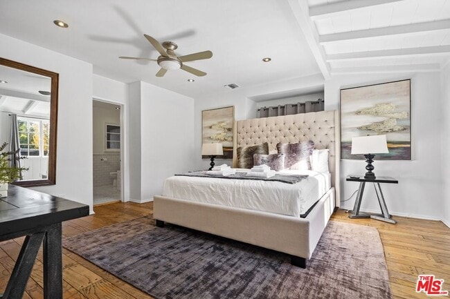 Building Photo - 23057 Sylvan St