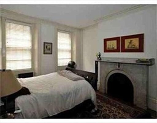 Foto del edificio - 19 Temple St