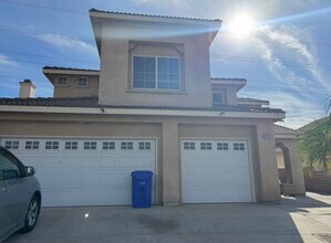 Building Photo - 17203 Ave Del Sol