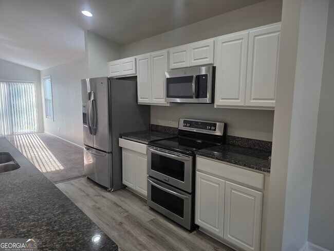 Foto del edificio - 27 Blackberry Cir