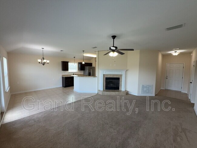 Foto del edificio - 5800 Glenby Ct
