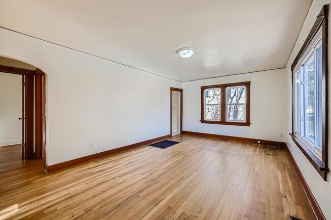 Building Photo - 312 Pilot Knob Ave