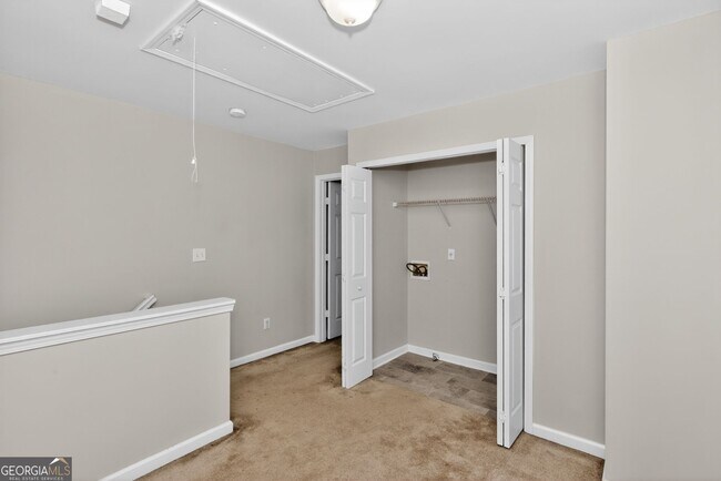 Building Photo - 837 Crestwell Cir