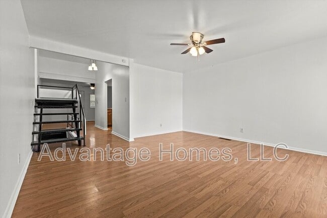 Building Photo - 805 N 70th St