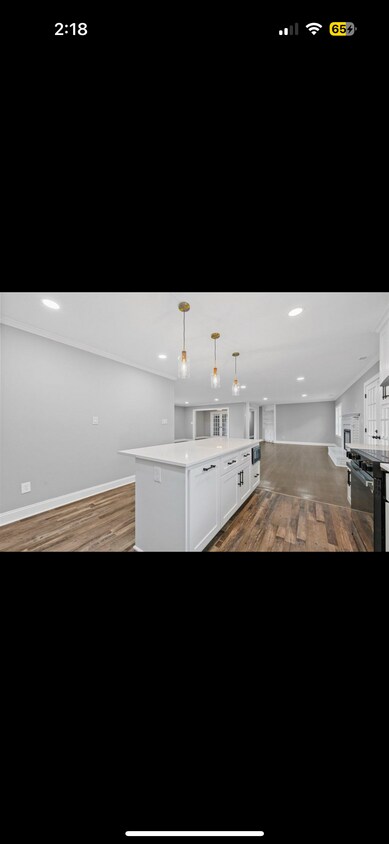 Primary Photo - 108 Lynnwood Dr