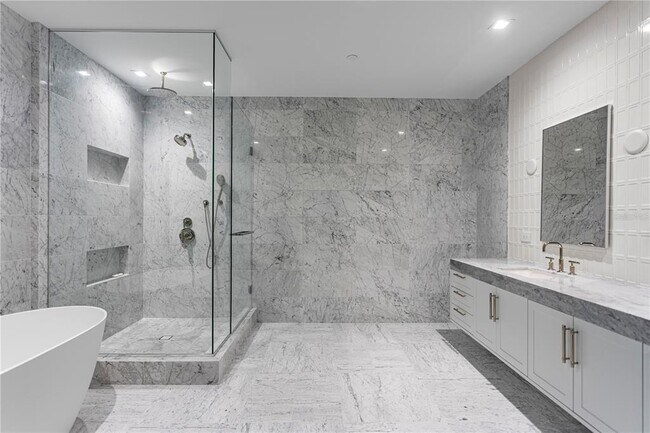 Foto del edificio - 3015 S Ysabella Ave