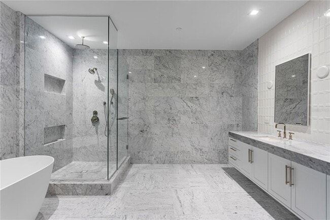 Building Photo - 3015 S Ysabella Ave