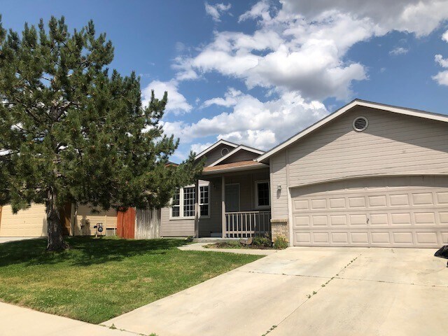 Primary Photo - Coming Soon ~ 3bed/2bath in Southeast Boise!