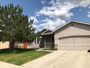 Building Photo - 5754 Orchid Wy S
