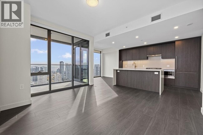 Photo du bâtiment - 5987 Wilson Ave