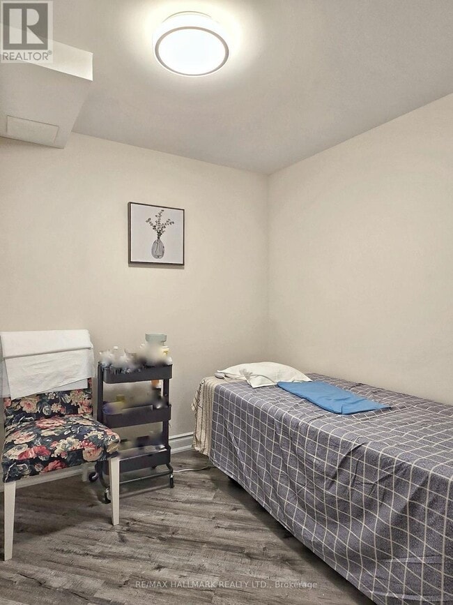 Photo du bâtiment - 71 Titan Trail