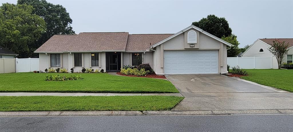 Foto principal - 580 Carrigan Ave