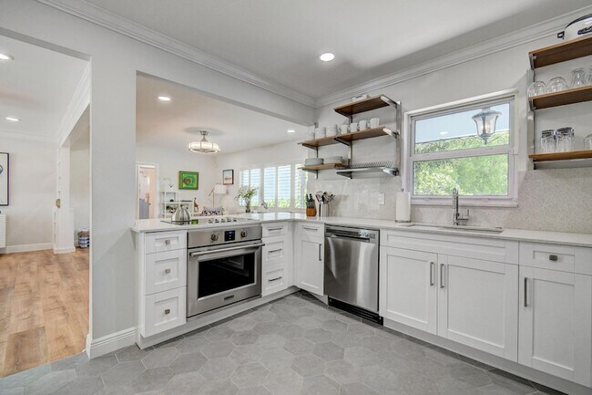 Foto del edificio - 309 Rilyn Dr