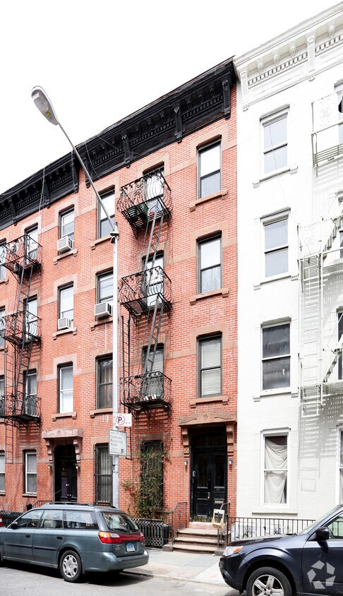 Primary Photo - 227 Sackett St