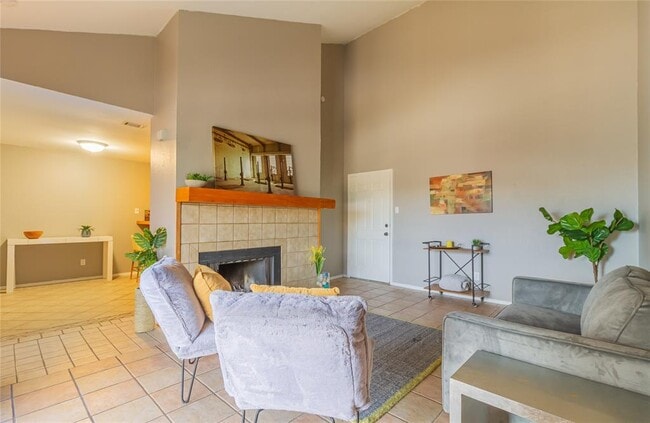 Building Photo - 8600 Fathom Cir