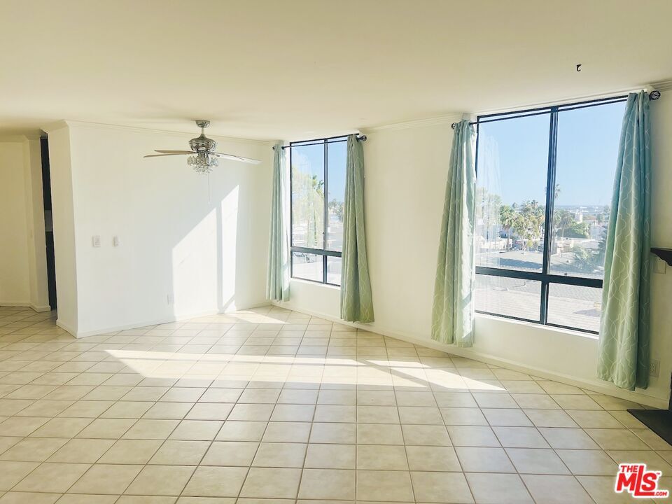 Foto principal - 7320 Hawthorn Ave