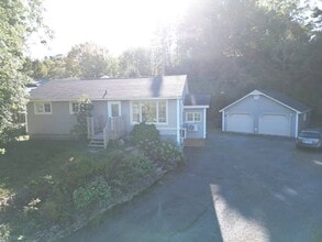 Building Photo - 29 Sheffield Ct