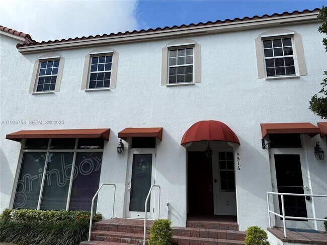 Foto del edificio - 9516 SW 167th Ave