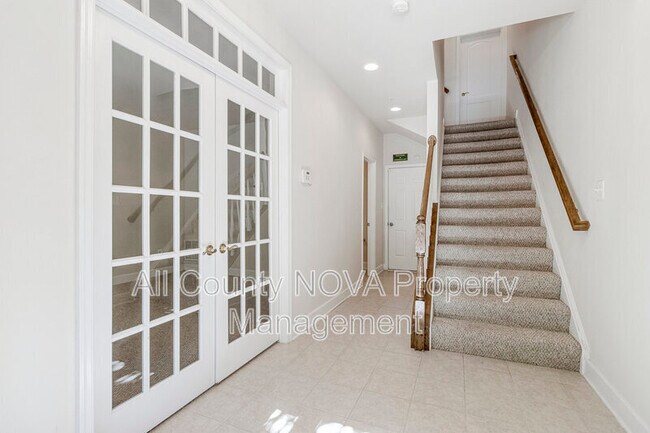 Foto del edificio - 8208 Riggos Way