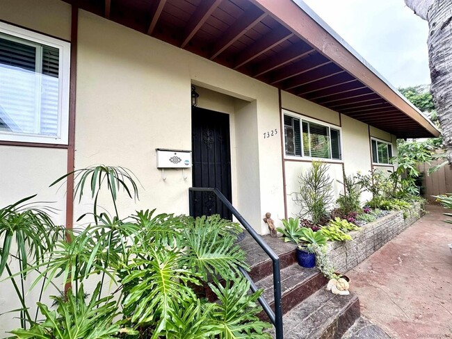Building Photo - 7325 Ouro Pl