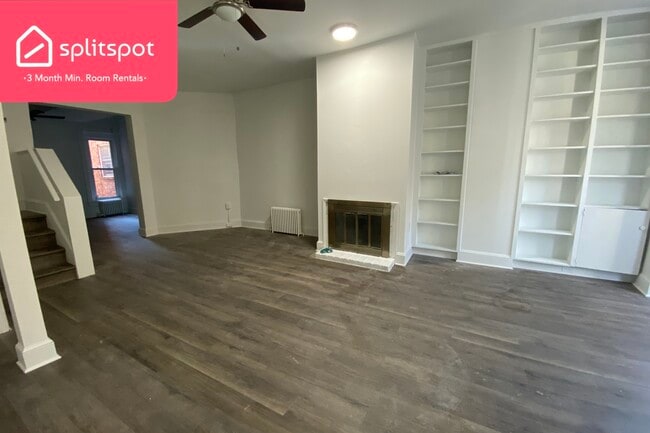 Building Photo - Private room in 9 bedroom Washington Apart...