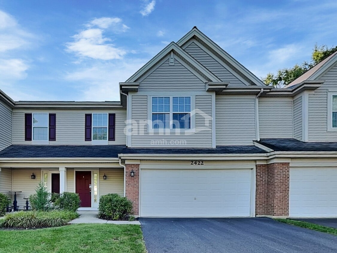 Primary Photo - 2422 Claremont Ln