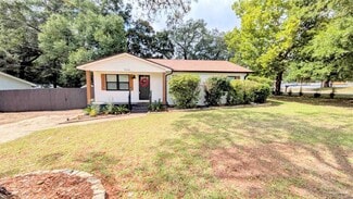 Building Photo - 9644 Hollowbrook Dr