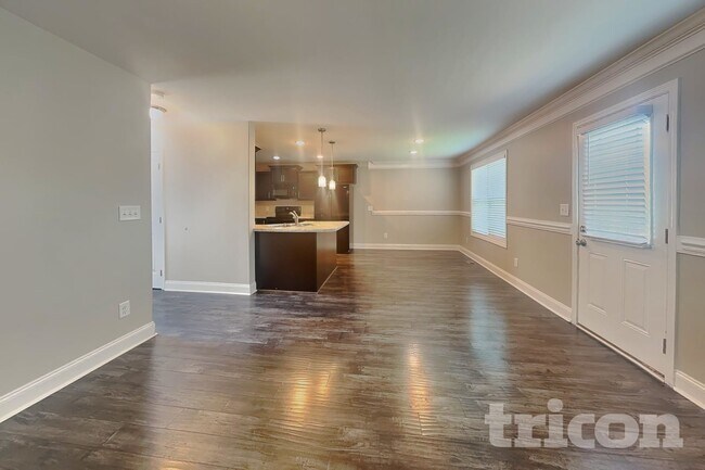 Foto del edificio - 513 Sourwood Dr