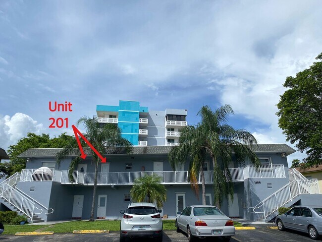 Building Photo - 1100 Tallwood Ave