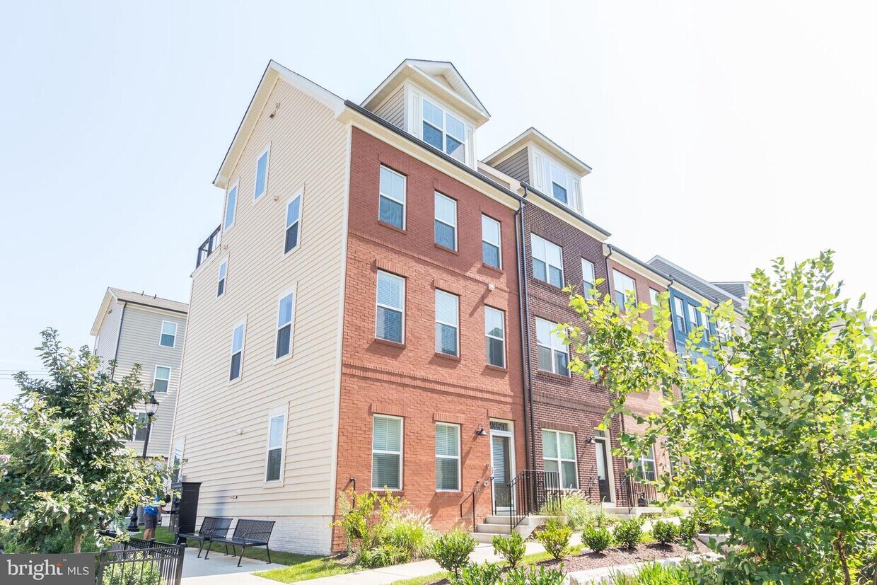 2350 Wyeth St, Silver Spring, MD 20906 Townhome Rentals in Silver