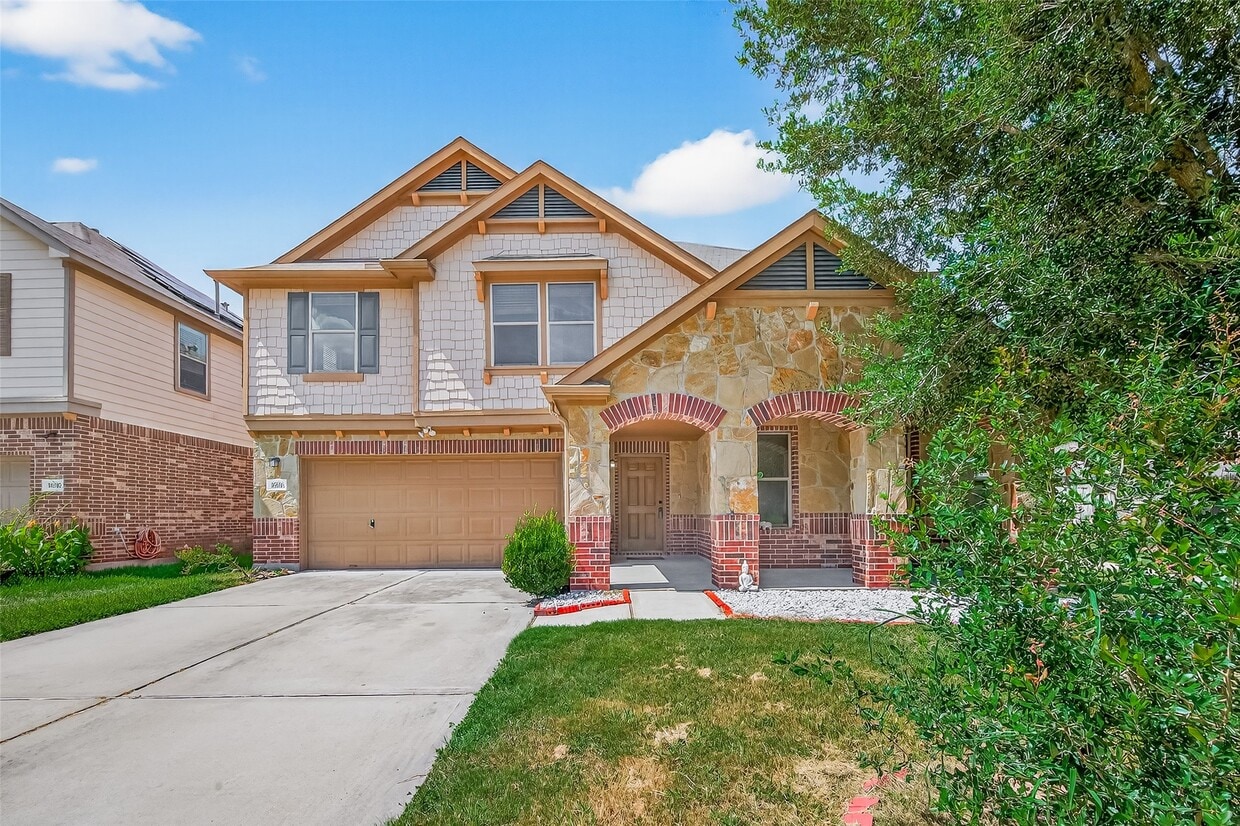 Primary Photo - 16506 Lanesborough Dr