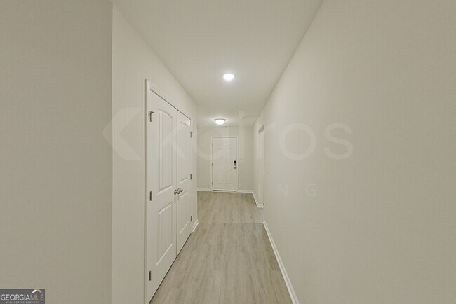Foto del edificio - 19 Carrollton Dr