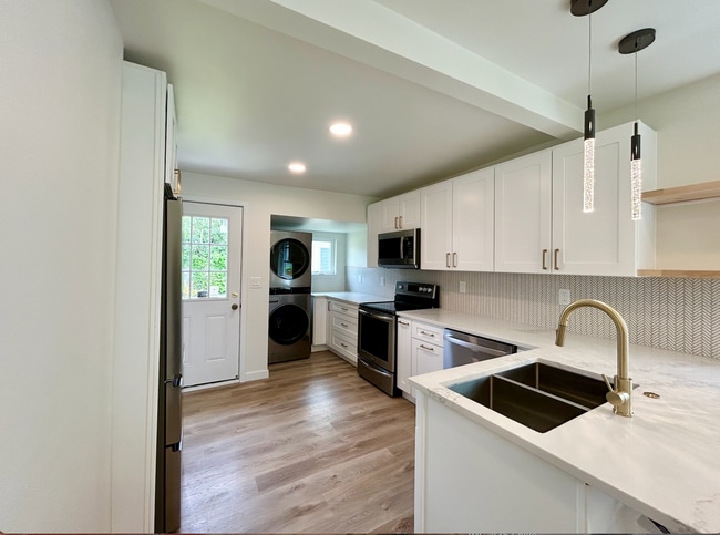 Building Photo - West Seattle/Pigeon Point Home