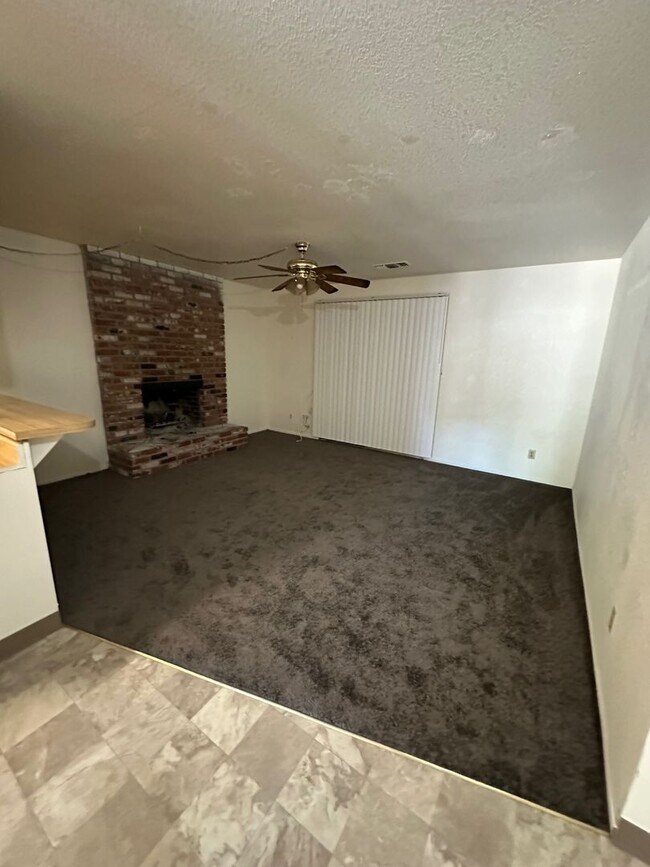 Foto del edificio - Affordable 4 Bedroom Home Recently Updated