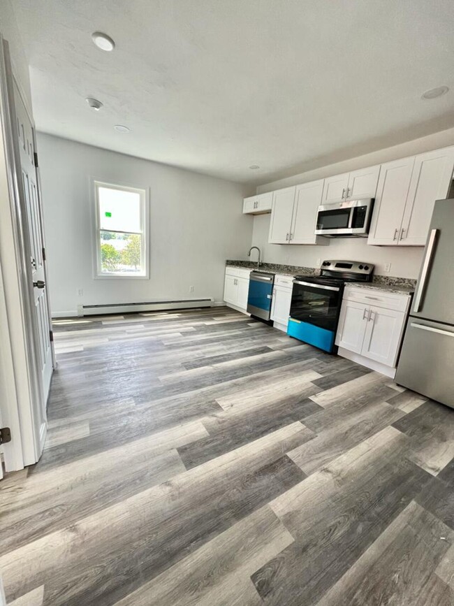 Building Photo - Brookside