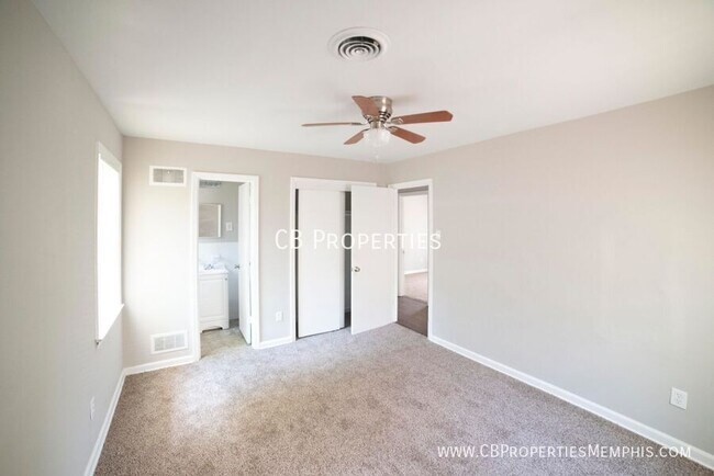 Foto del edificio - 3109 Christine Rd